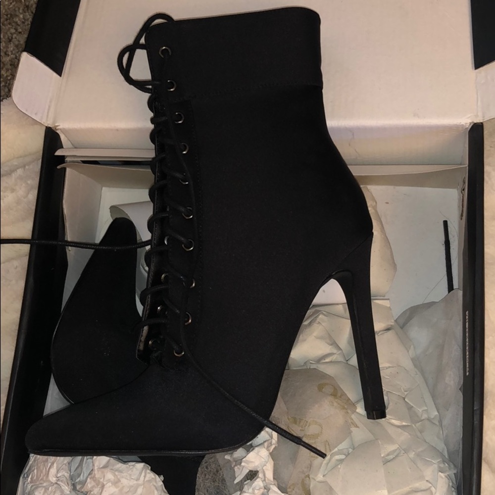 Fashion nova heels - Picture 7 of 9